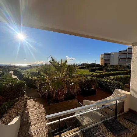 Apartment Bord De Mer, Terrasse Et Parking